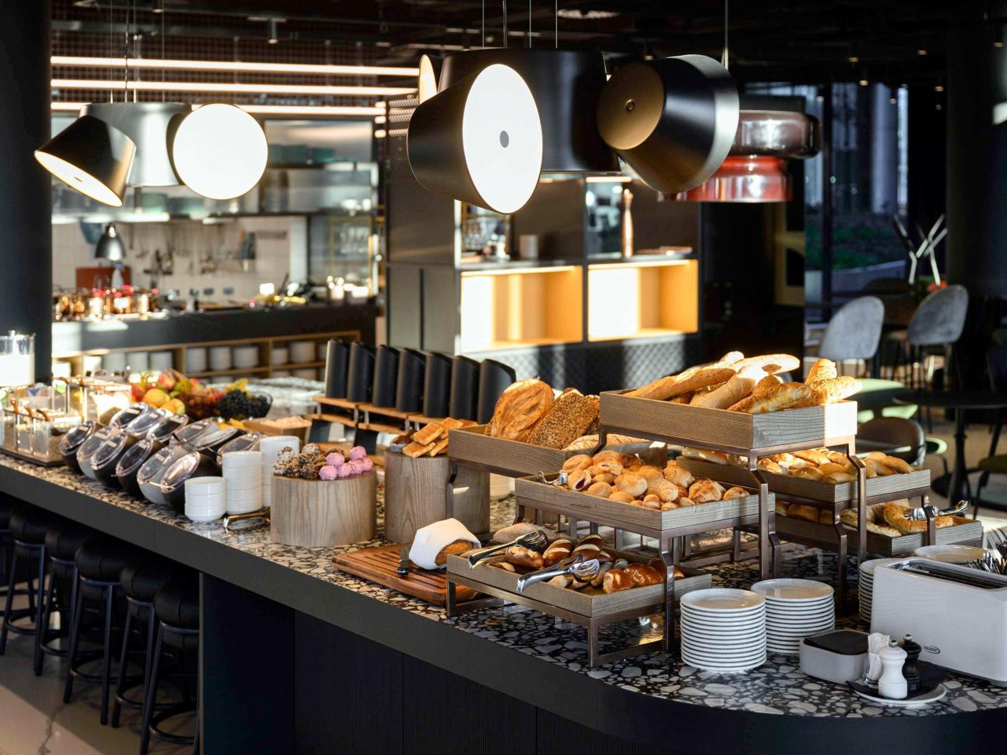 Ibis Budapest Stadium Экстерьер фото